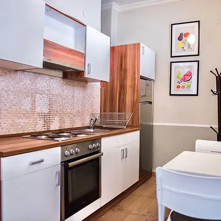 Apartment #isabelle Apt By Halu! *